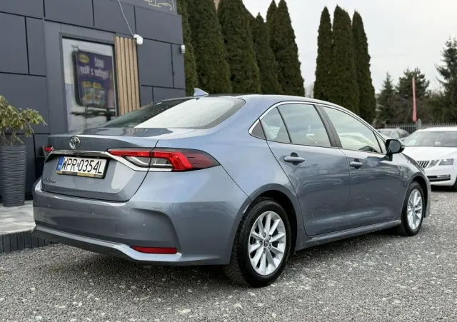 TOYOTA Corolla 1.5 Style