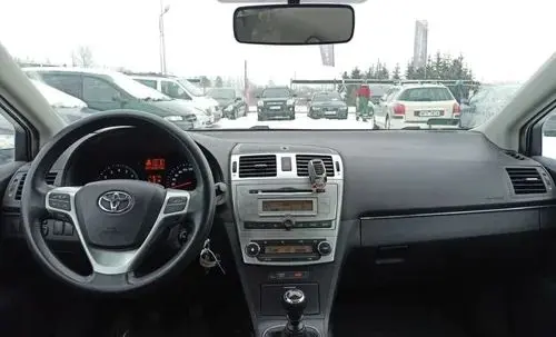 TOYOTA Avensis 