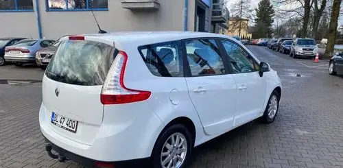 RENAULT Grand Scenic 