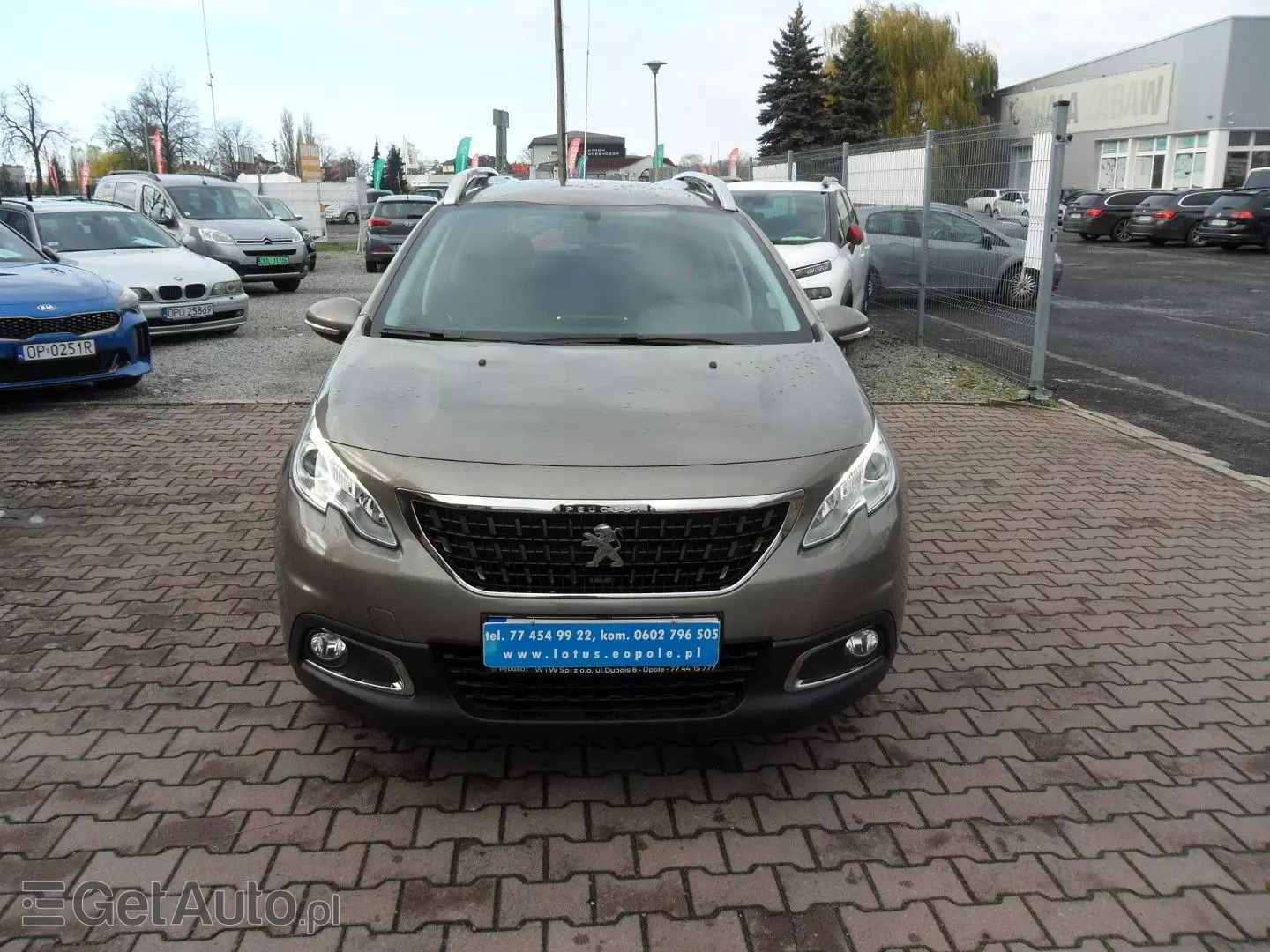 PEUGEOT 2008 