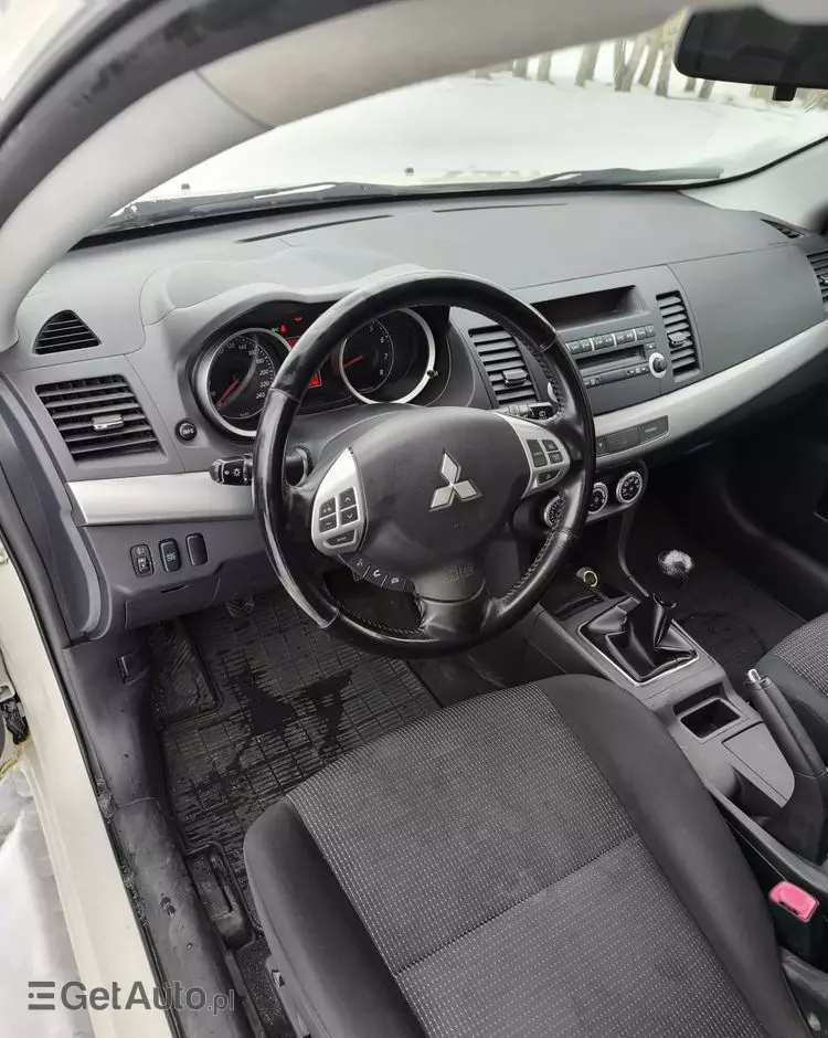 MITSUBISHI Lancer 1.8 Intense