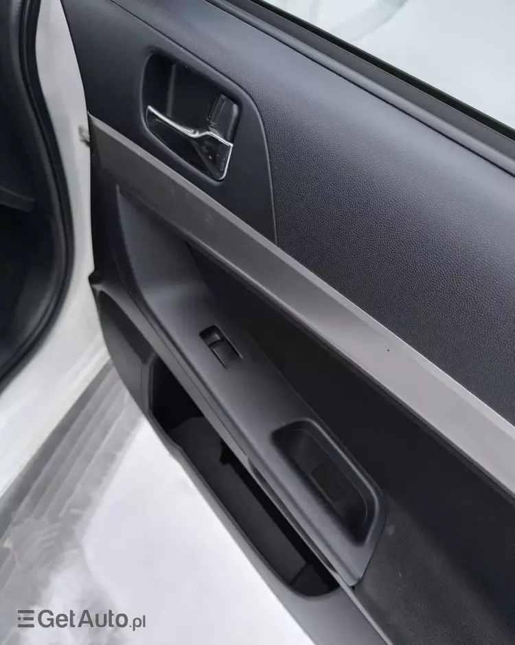 MITSUBISHI Lancer 1.8 Intense