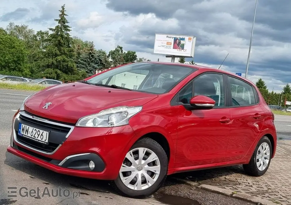 PEUGEOT 208 