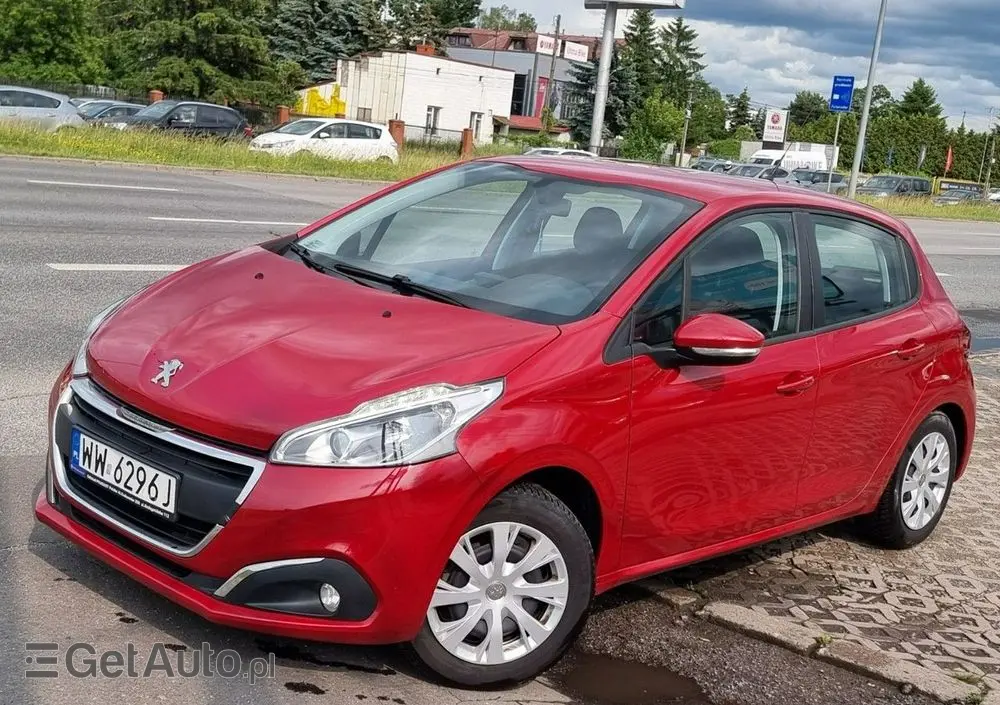 PEUGEOT 208 