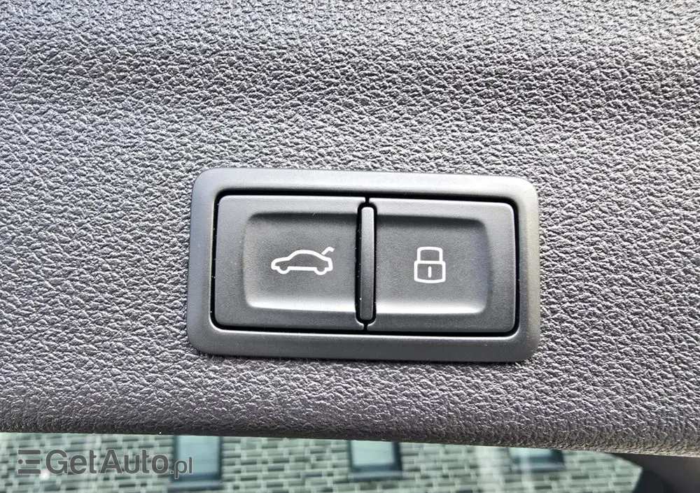 AUDI A6 Avant 40 TDI quattro S tronic sport