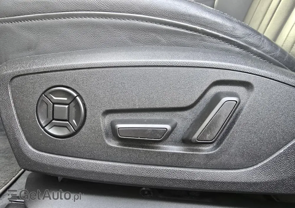 AUDI A6 Avant 40 TDI quattro S tronic sport