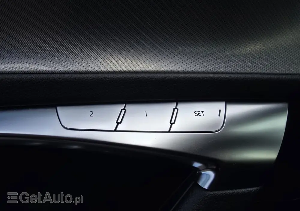 AUDI A6 Avant 40 TDI quattro S tronic sport