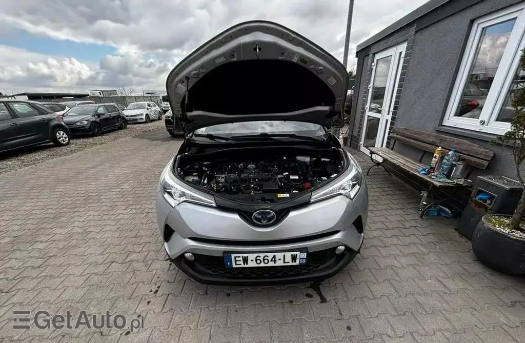 TOYOTA C-HR 