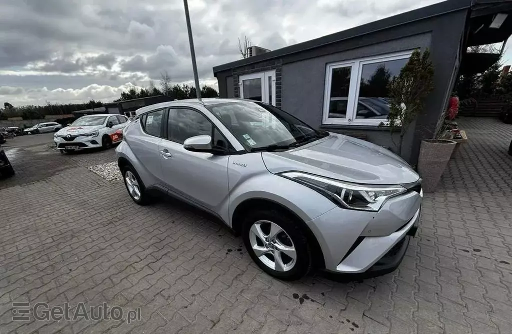 TOYOTA C-HR 