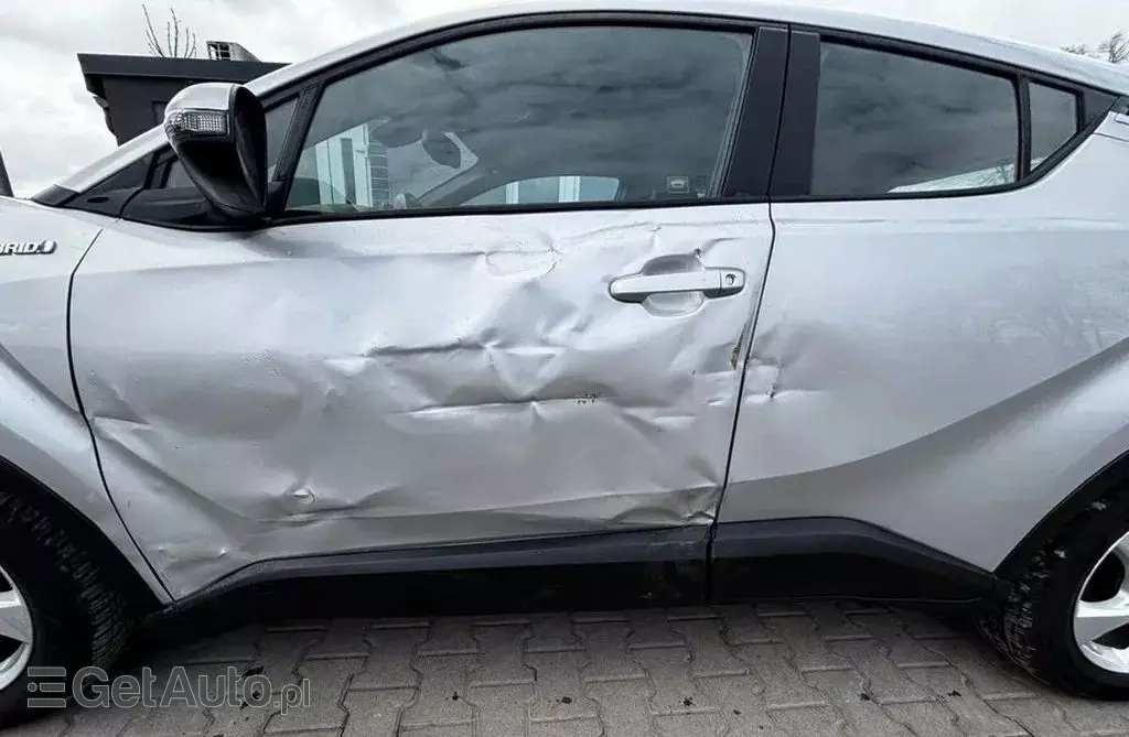 TOYOTA C-HR 