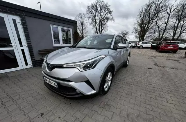 TOYOTA C-HR 
