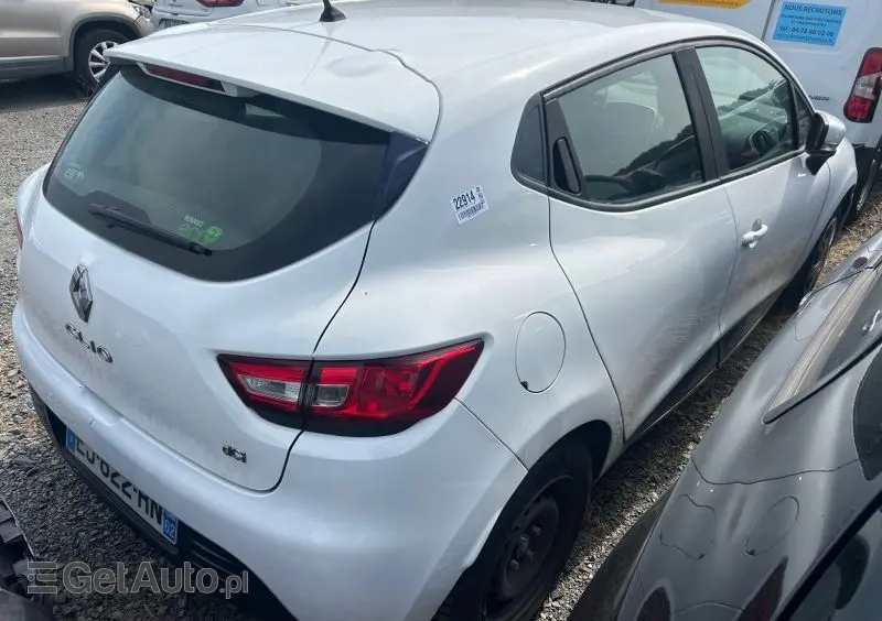 RENAULT Clio 