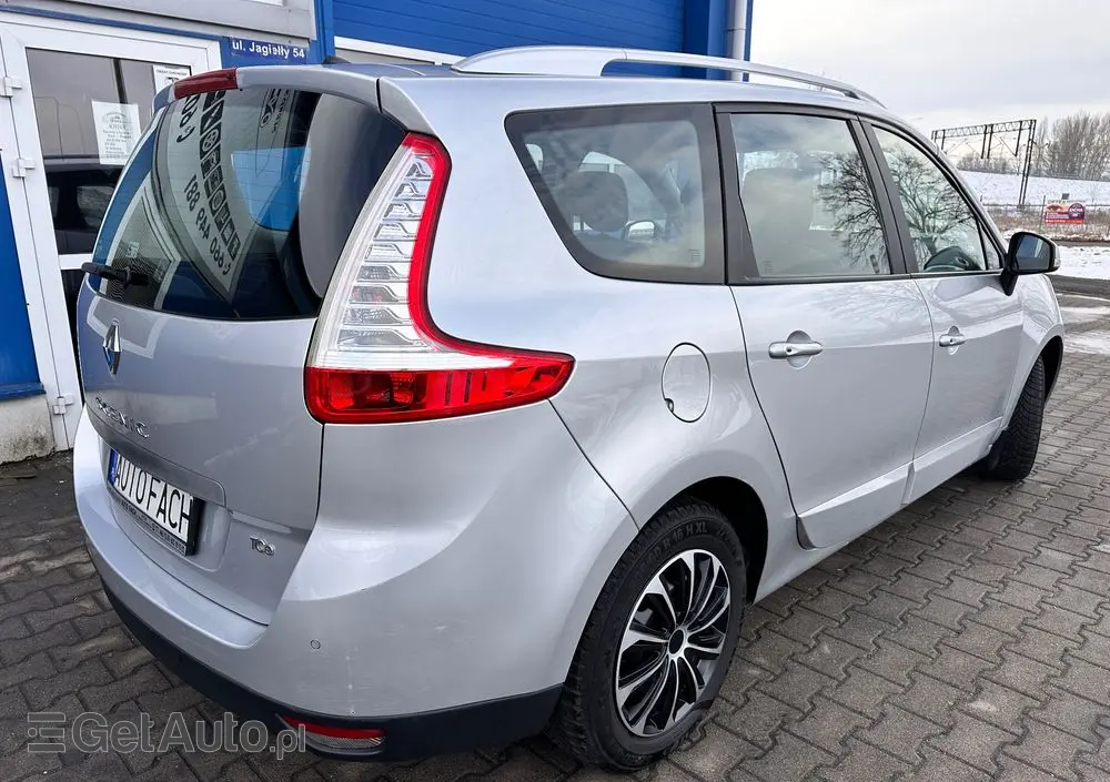 RENAULT Scenic 