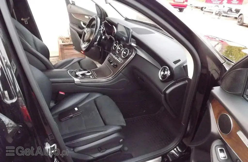 MERCEDES-BENZ GLC 