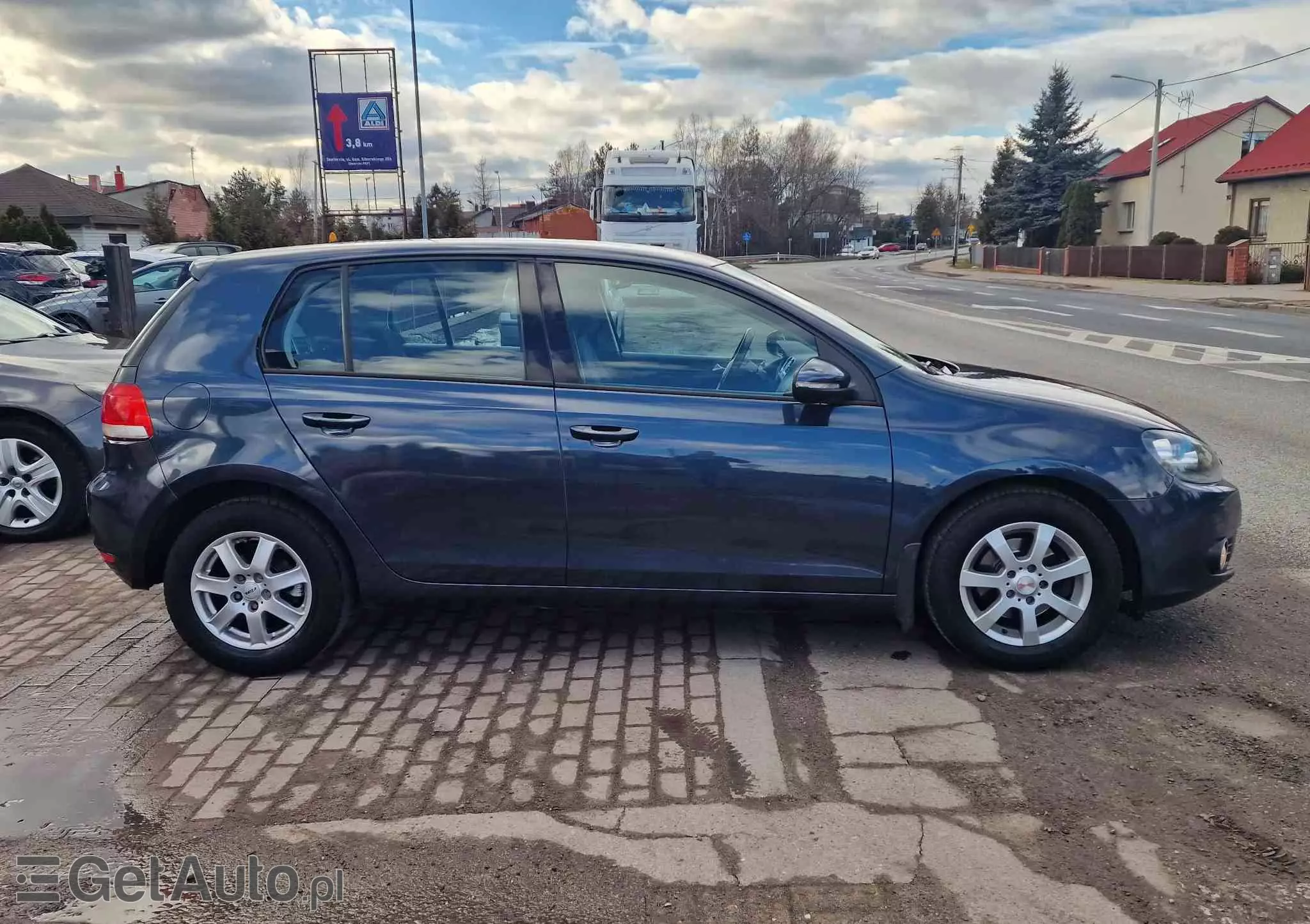 VOLKSWAGEN Golf 1.6 Edition