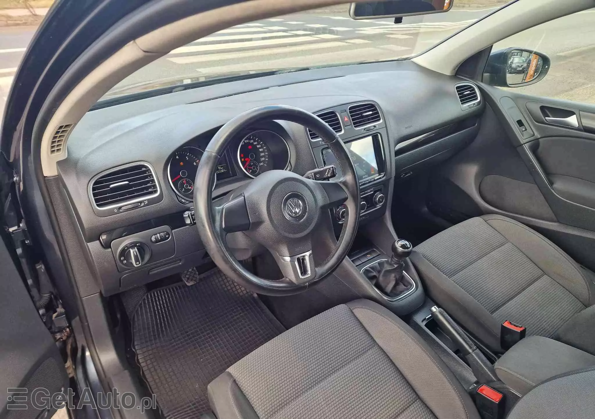 VOLKSWAGEN Golf 1.6 Edition