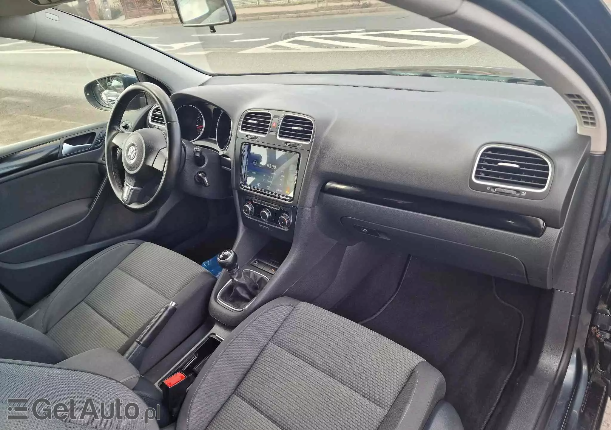 VOLKSWAGEN Golf 1.6 Edition