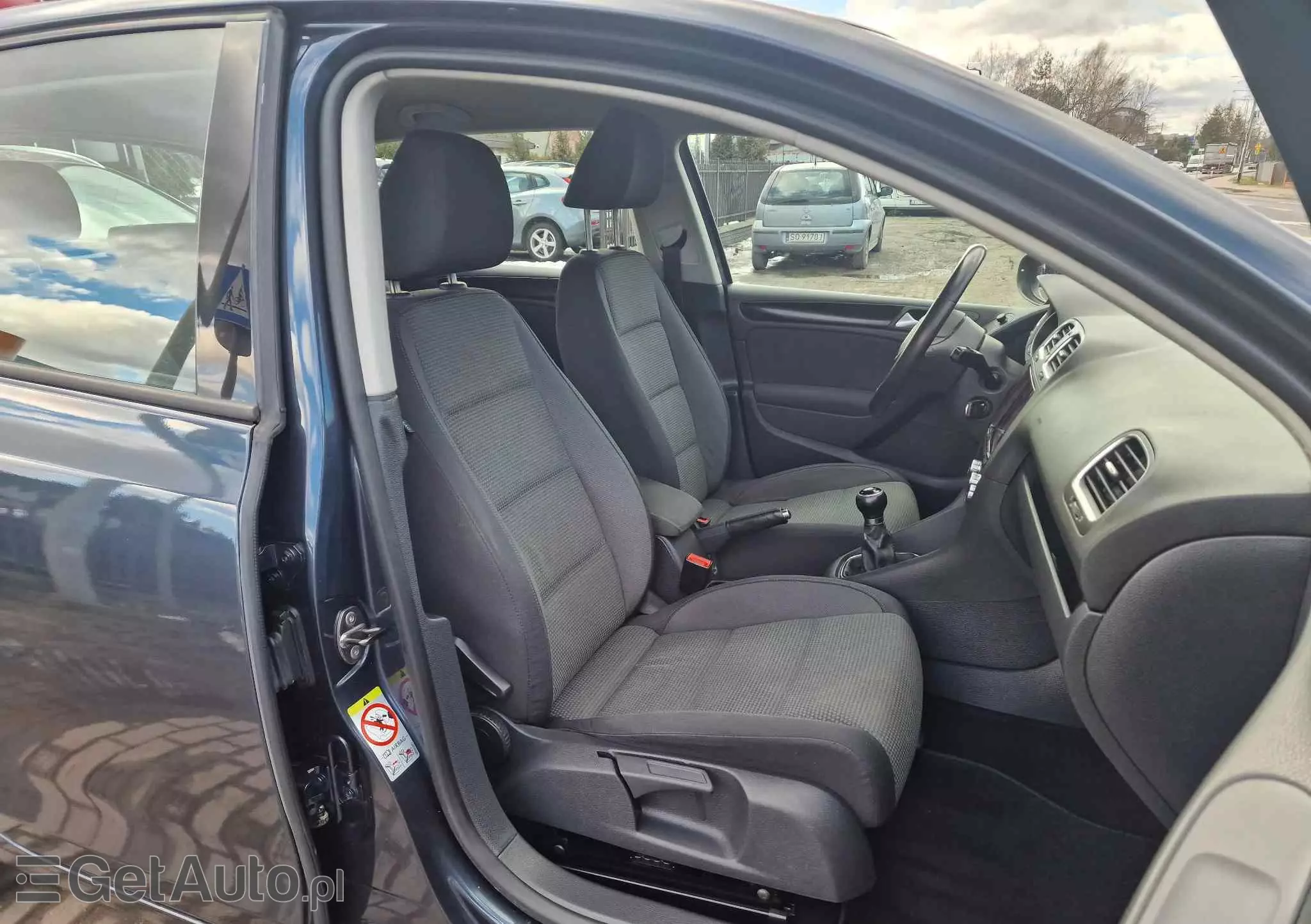 VOLKSWAGEN Golf 1.6 Edition