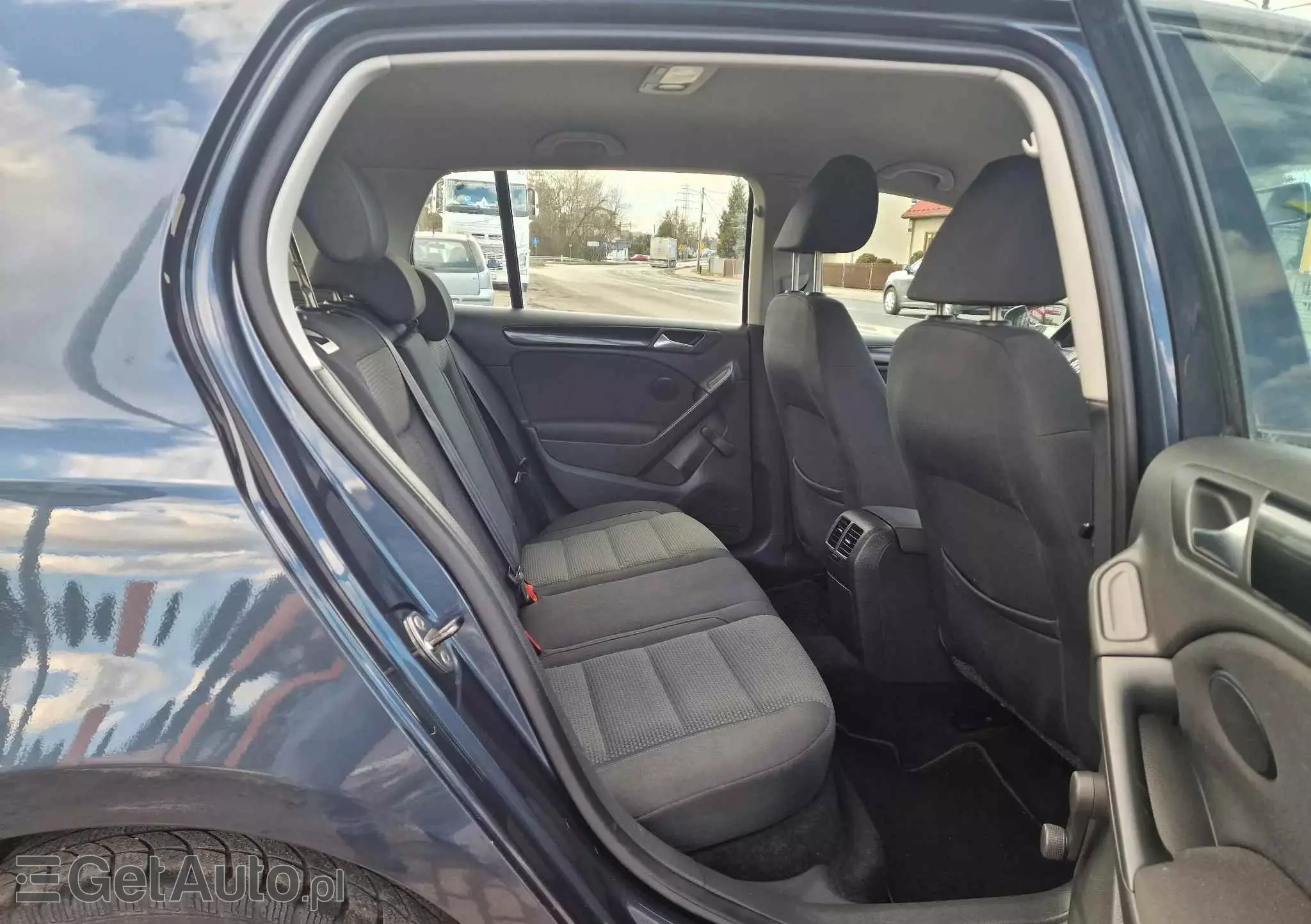 VOLKSWAGEN Golf 1.6 Edition