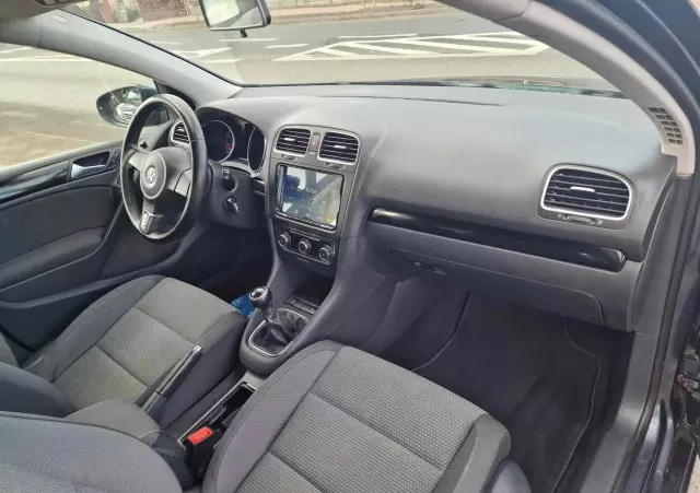 VOLKSWAGEN Golf 1.6 Edition