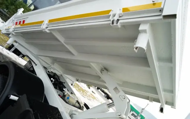 IVECO DAILY 70-180 / WYWROTKA TYLNOZSYPOWA 2,8 M / DMC: 7,0 T / BLIŹNIAK / HI-MATIC / 