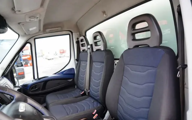 IVECO DAILY 70-180 / WYWROTKA TYLNOZSYPOWA 2,8 M / DMC: 7,0 T / BLIŹNIAK / HI-MATIC / 