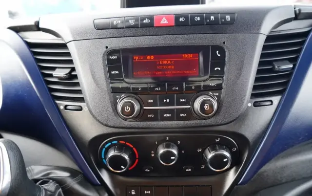 IVECO DAILY 70-180 / WYWROTKA TYLNOZSYPOWA 2,8 M / DMC: 7,0 T / BLIŹNIAK / HI-MATIC / 