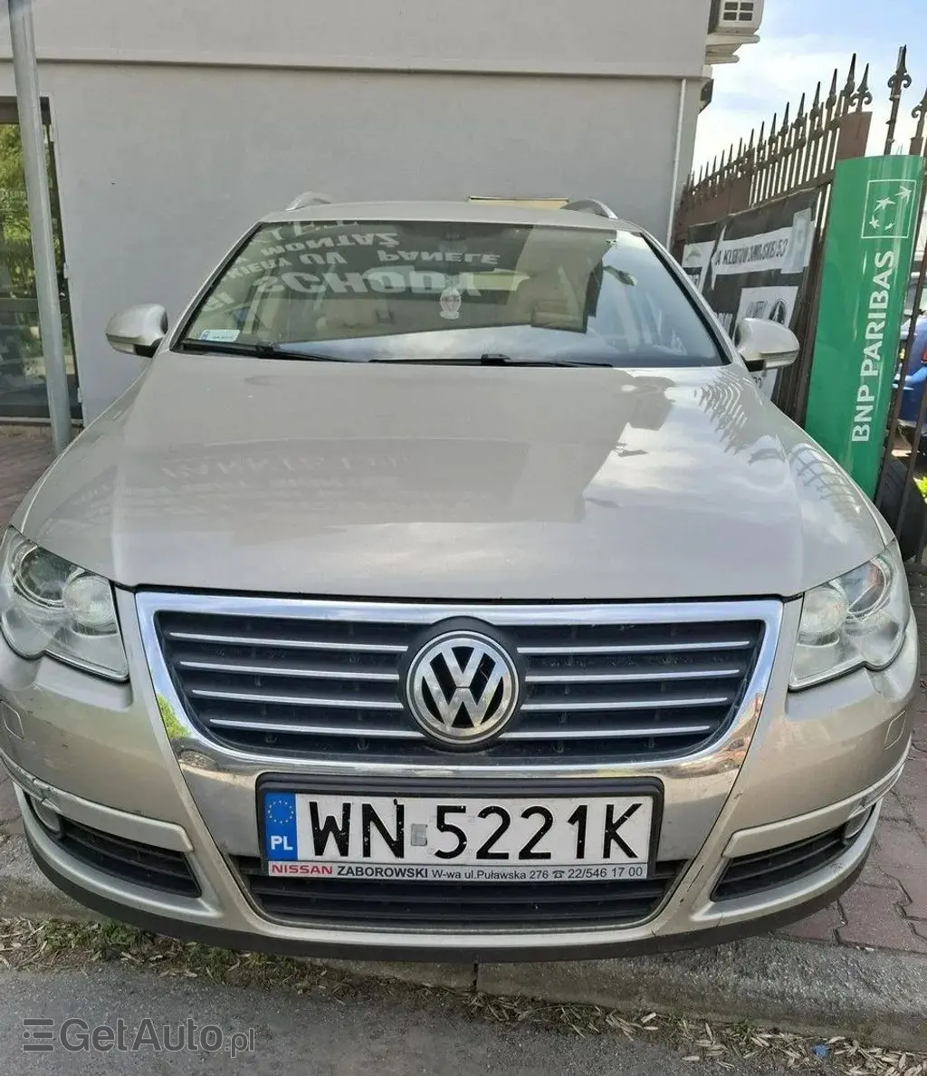 VOLKSWAGEN Passat 