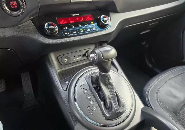 KIA Sportage 2.0 CVVT 4WD Automatik Fifa World Cup Ediition