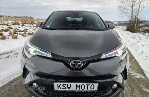 TOYOTA C-HR 
