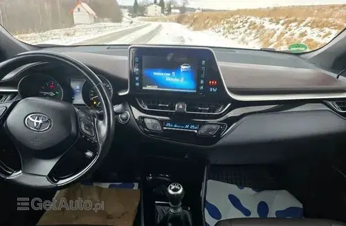 TOYOTA C-HR 