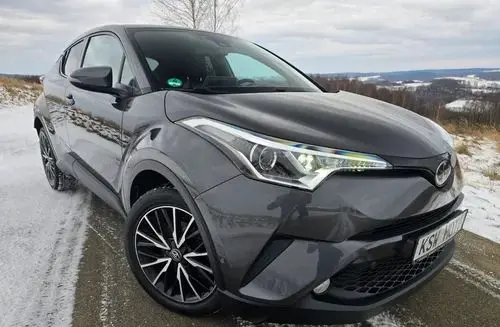 TOYOTA C-HR 