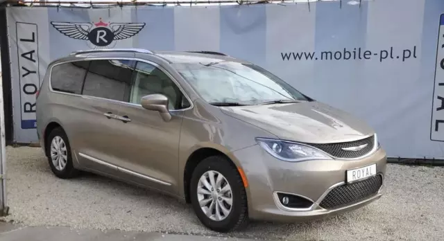 CHRYSLER Pacifica 