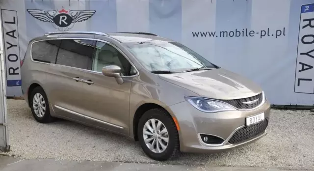 CHRYSLER Pacifica 