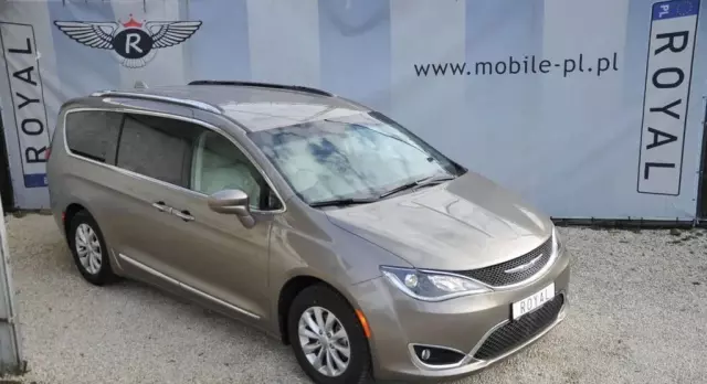 CHRYSLER Pacifica 