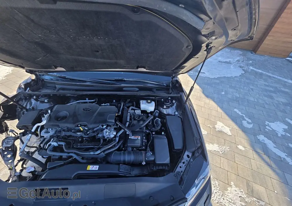 TOYOTA Camry 2.5 Hybrid Comfort CVT