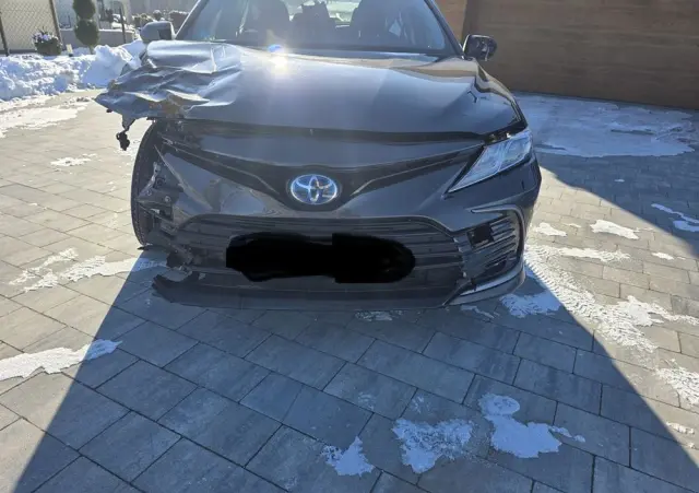 TOYOTA Camry 2.5 Hybrid Comfort CVT