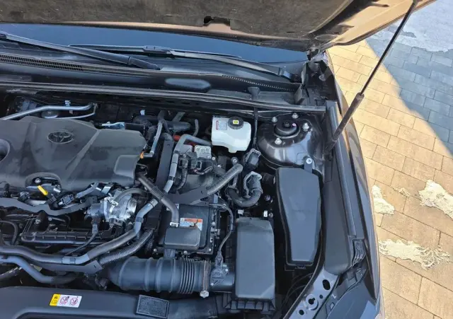 TOYOTA Camry 2.5 Hybrid Comfort CVT