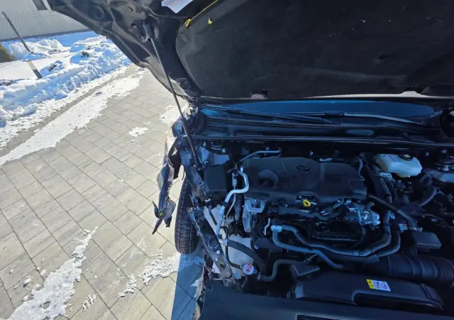 TOYOTA Camry 2.5 Hybrid Comfort CVT