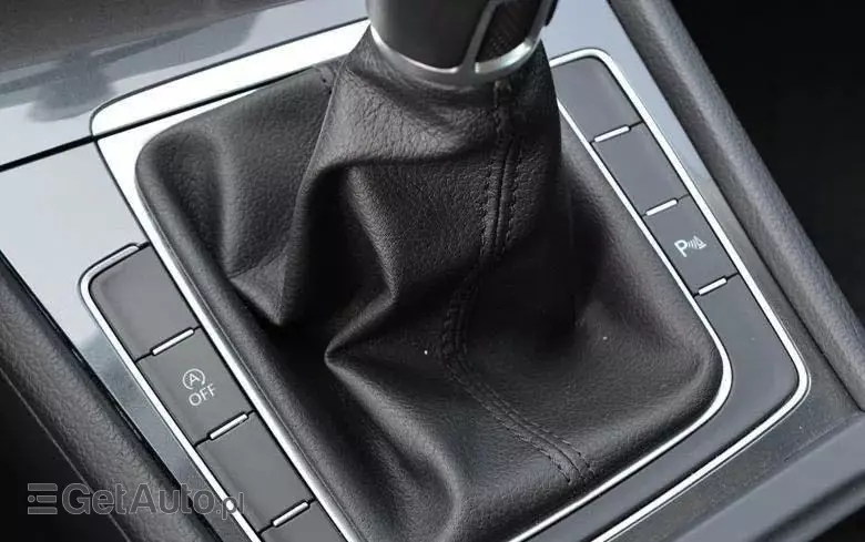 VOLKSWAGEN Golf VII 2.0 TDI BMT Comfortline