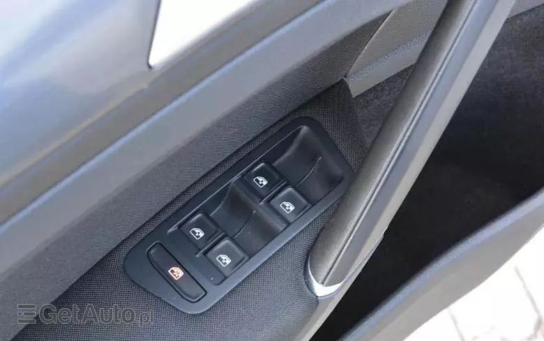 VOLKSWAGEN Golf VII 2.0 TDI BMT Comfortline