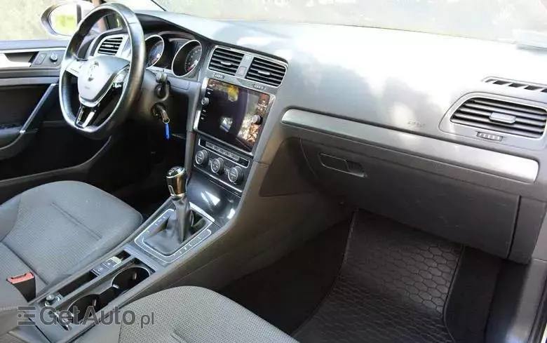 VOLKSWAGEN Golf VII 2.0 TDI BMT Comfortline