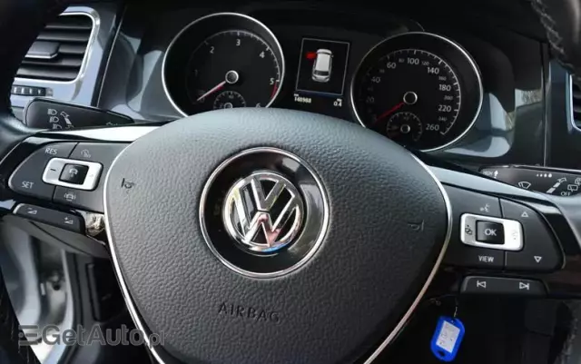 VOLKSWAGEN Golf VII 2.0 TDI BMT Comfortline