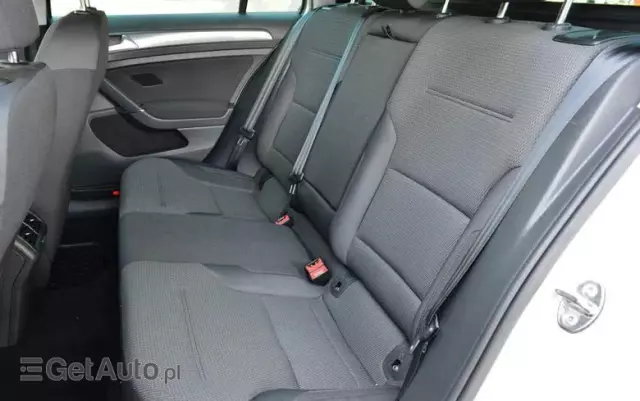 VOLKSWAGEN Golf VII 2.0 TDI BMT Comfortline