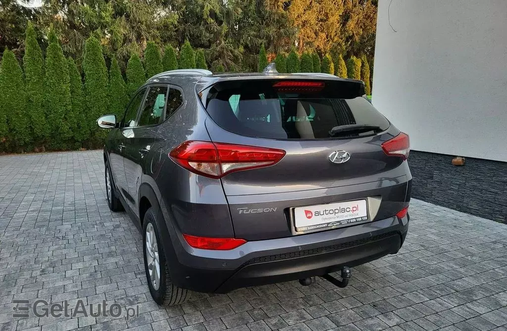 HYUNDAI Tucson 