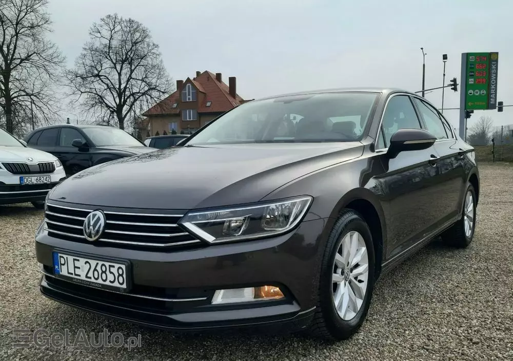 VOLKSWAGEN Passat 1.8 TSI BMT Comfortline