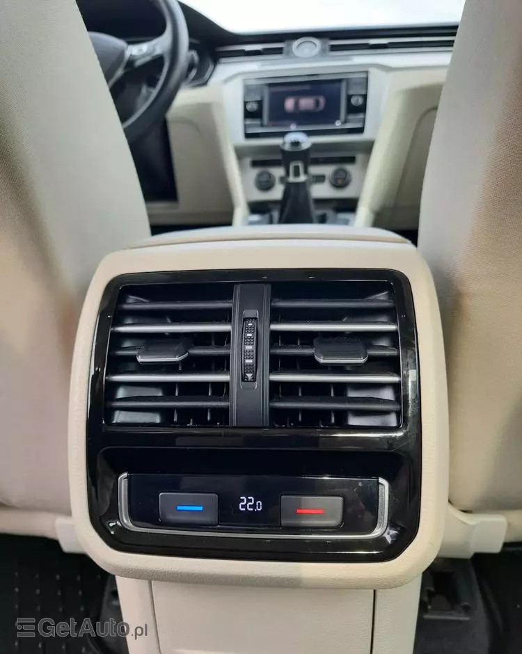 VOLKSWAGEN Passat 1.8 TSI BMT Comfortline