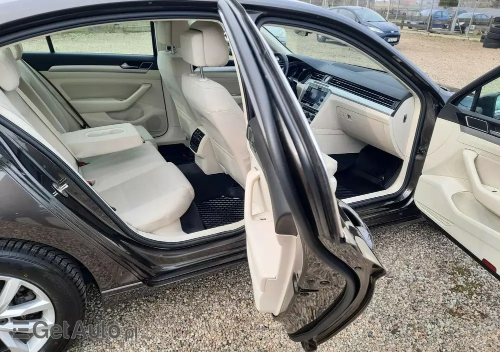 VOLKSWAGEN Passat 1.8 TSI BMT Comfortline