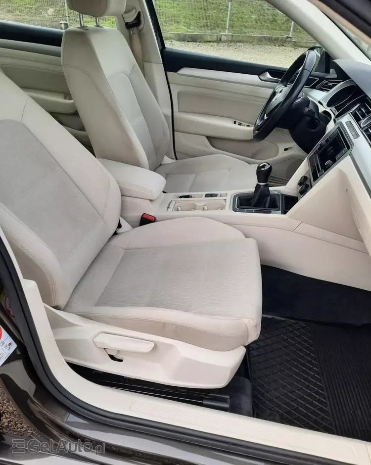 VOLKSWAGEN Passat 1.8 TSI BMT Comfortline