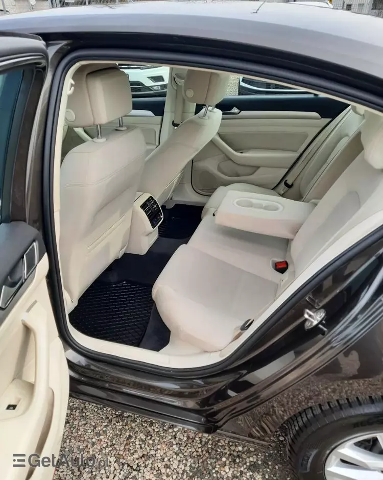 VOLKSWAGEN Passat 1.8 TSI BMT Comfortline
